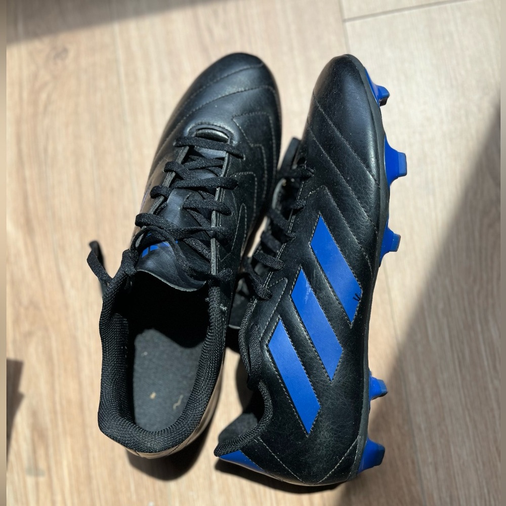 Adidas soccer / futbol cleats men’s size 12
